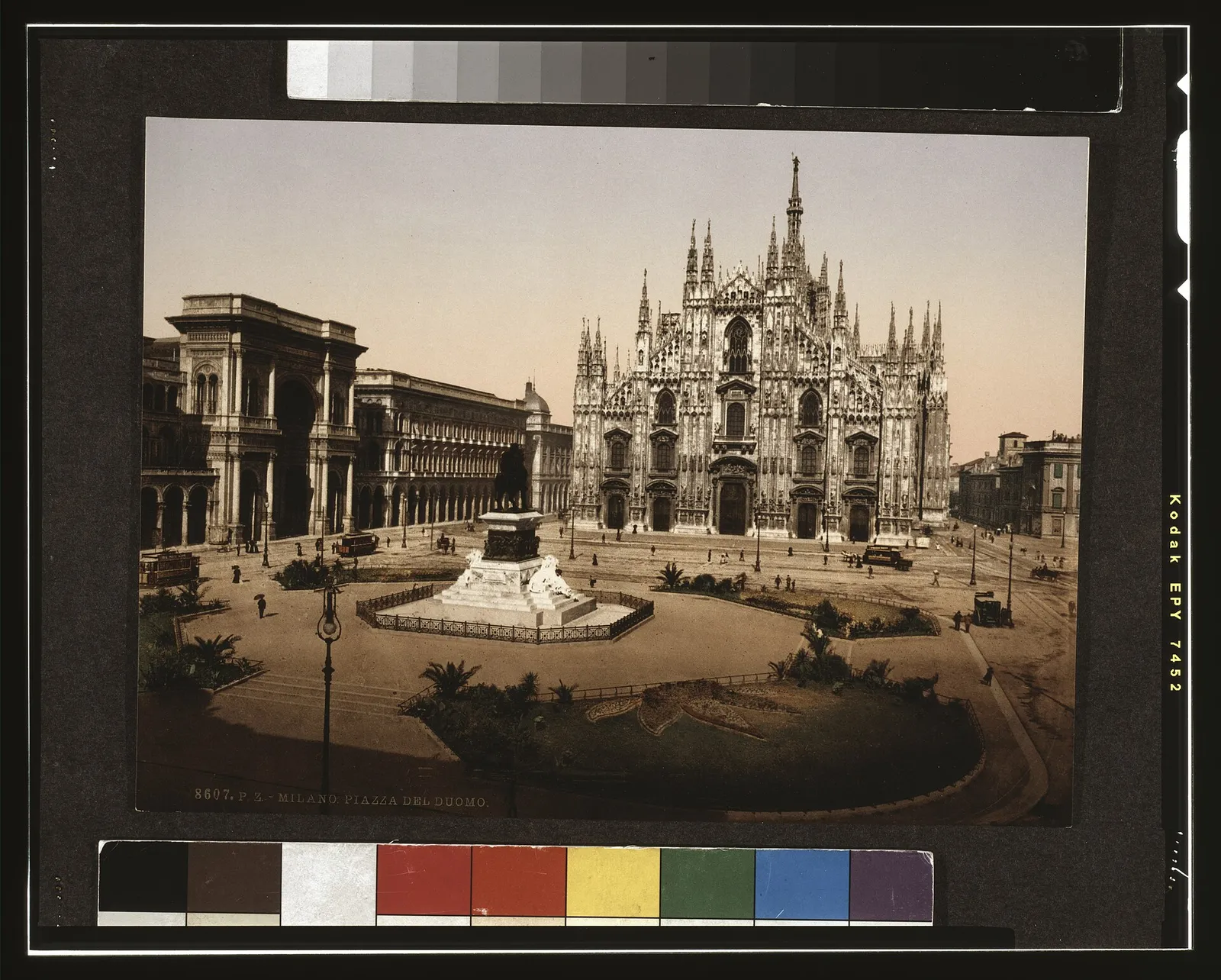 Piazza del Duomo i Milano (arkivbild)