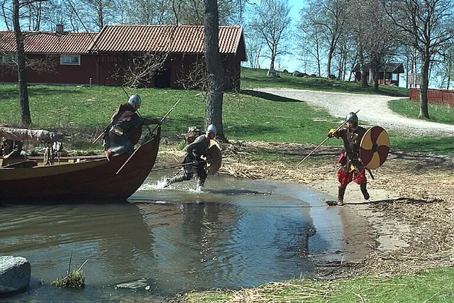 Landskapet på Björkö där vikingastaden Birka en gång låg