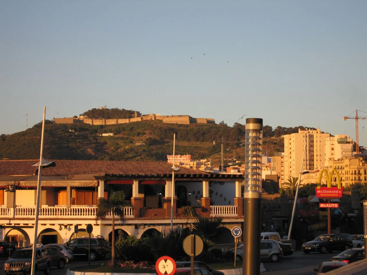 Vy över staden Ceuta