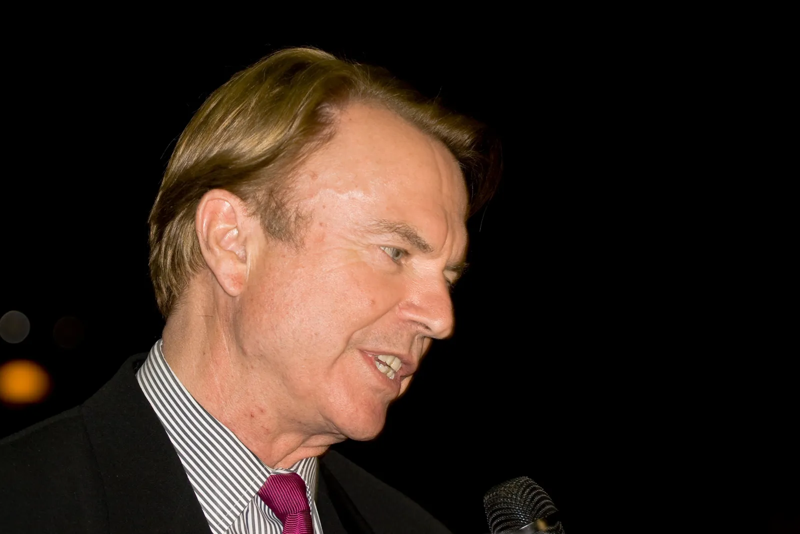 Sam Neill vid ett offentligt framträdande