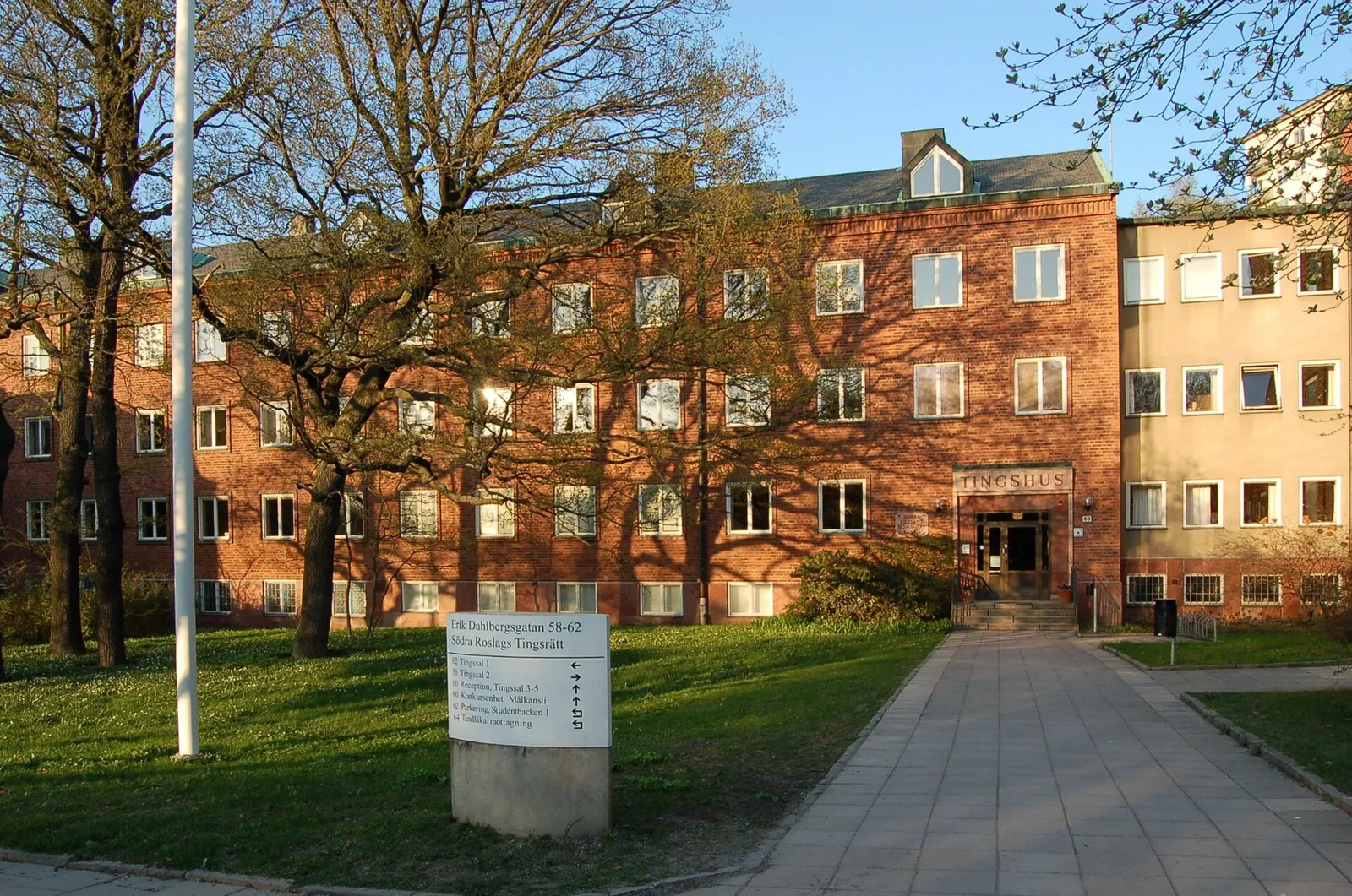 En domstolsbyggnad