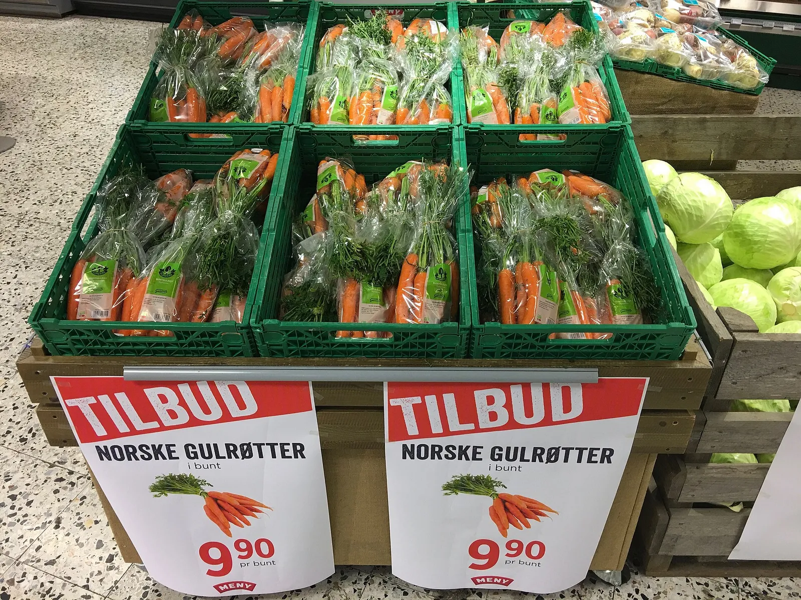 Grönsaker i en livsmedelsbutik