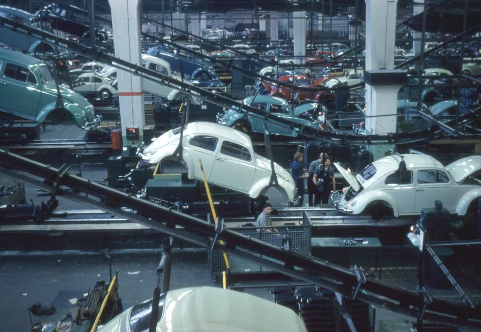 Monteringslinje i Volkswagens fabrik i Wolfsburg