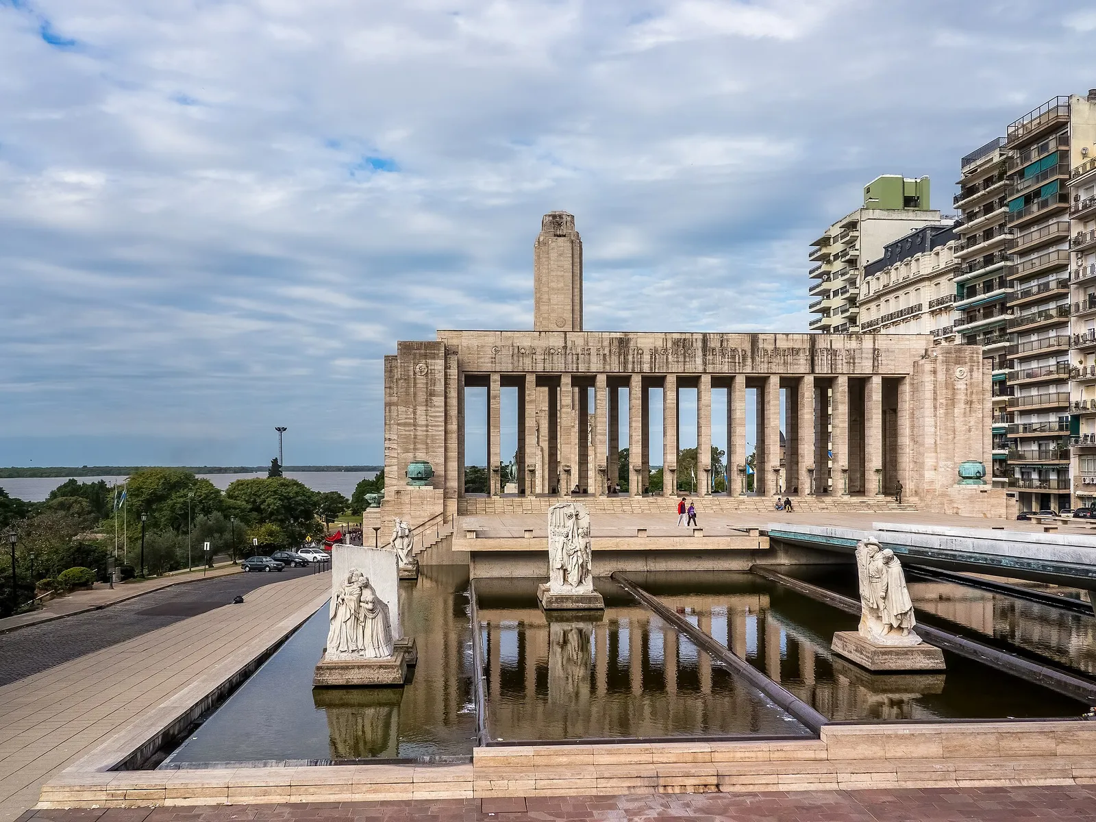 Nationella flaggmonumentet i Rosario, Argentina (arkivbild)