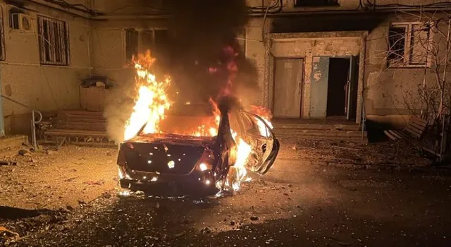 Byggnader skadade efter ryskt anfall i Ukraina