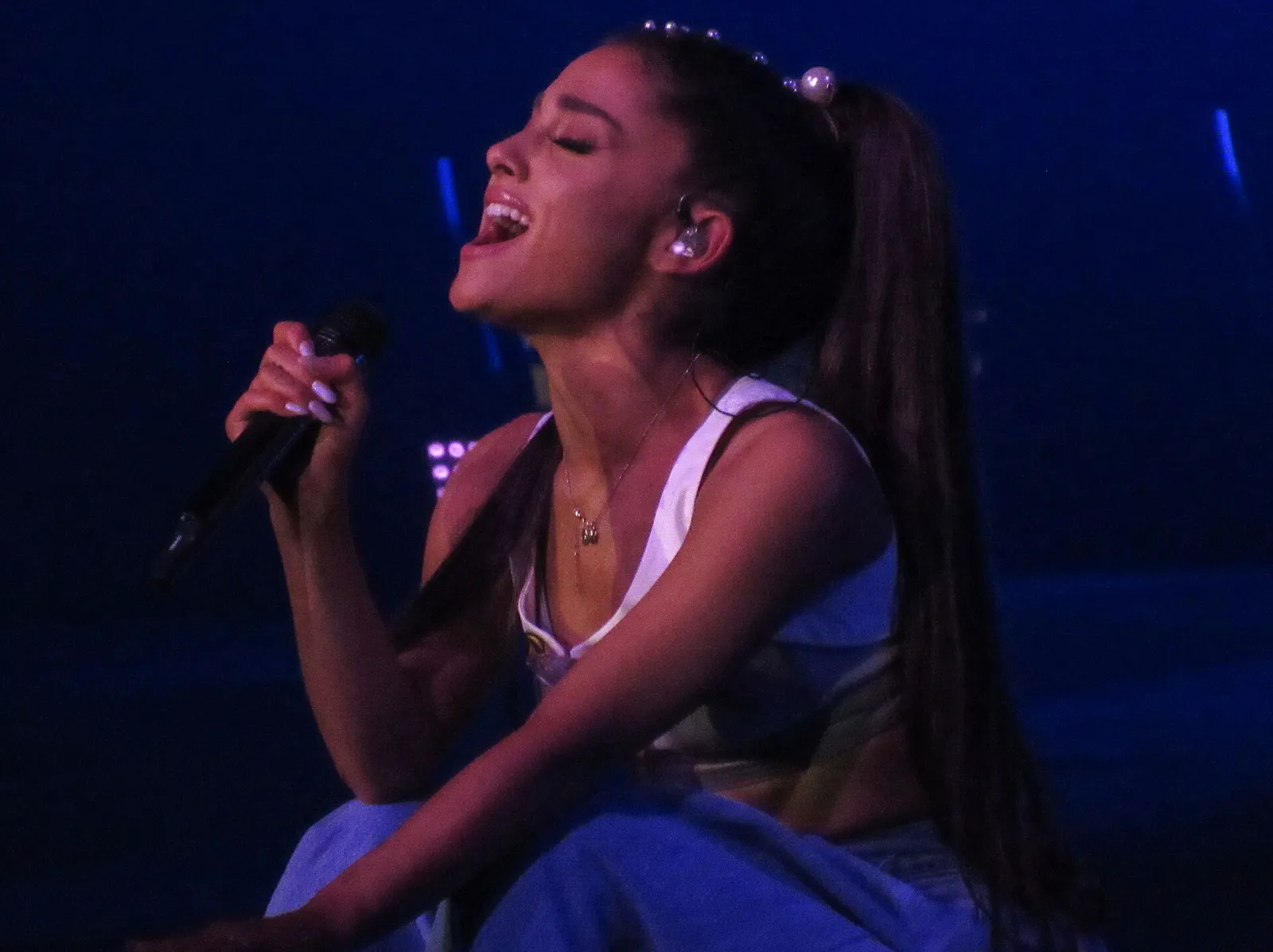 Ariana Grande på scen