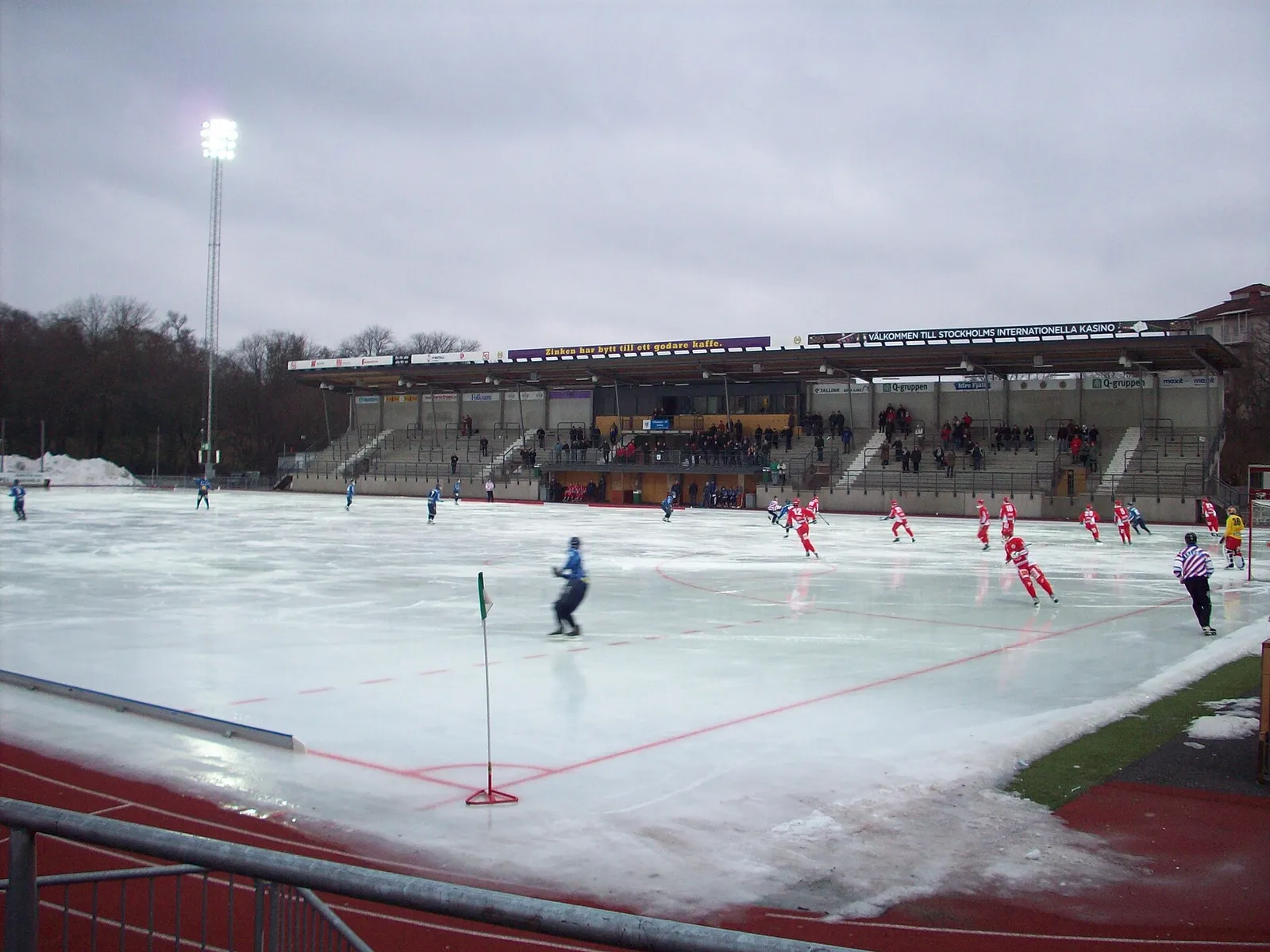 Bandyarena en vinterdag