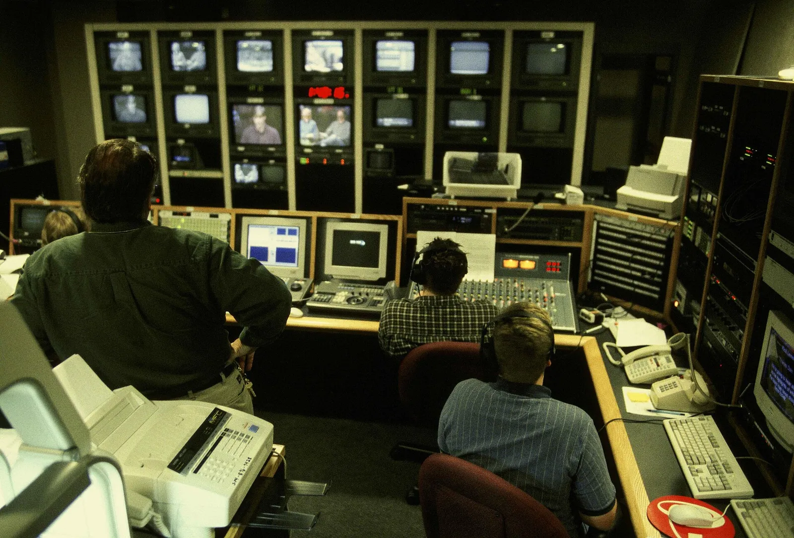 Arkivbild: kontrollrum i en tv-studio