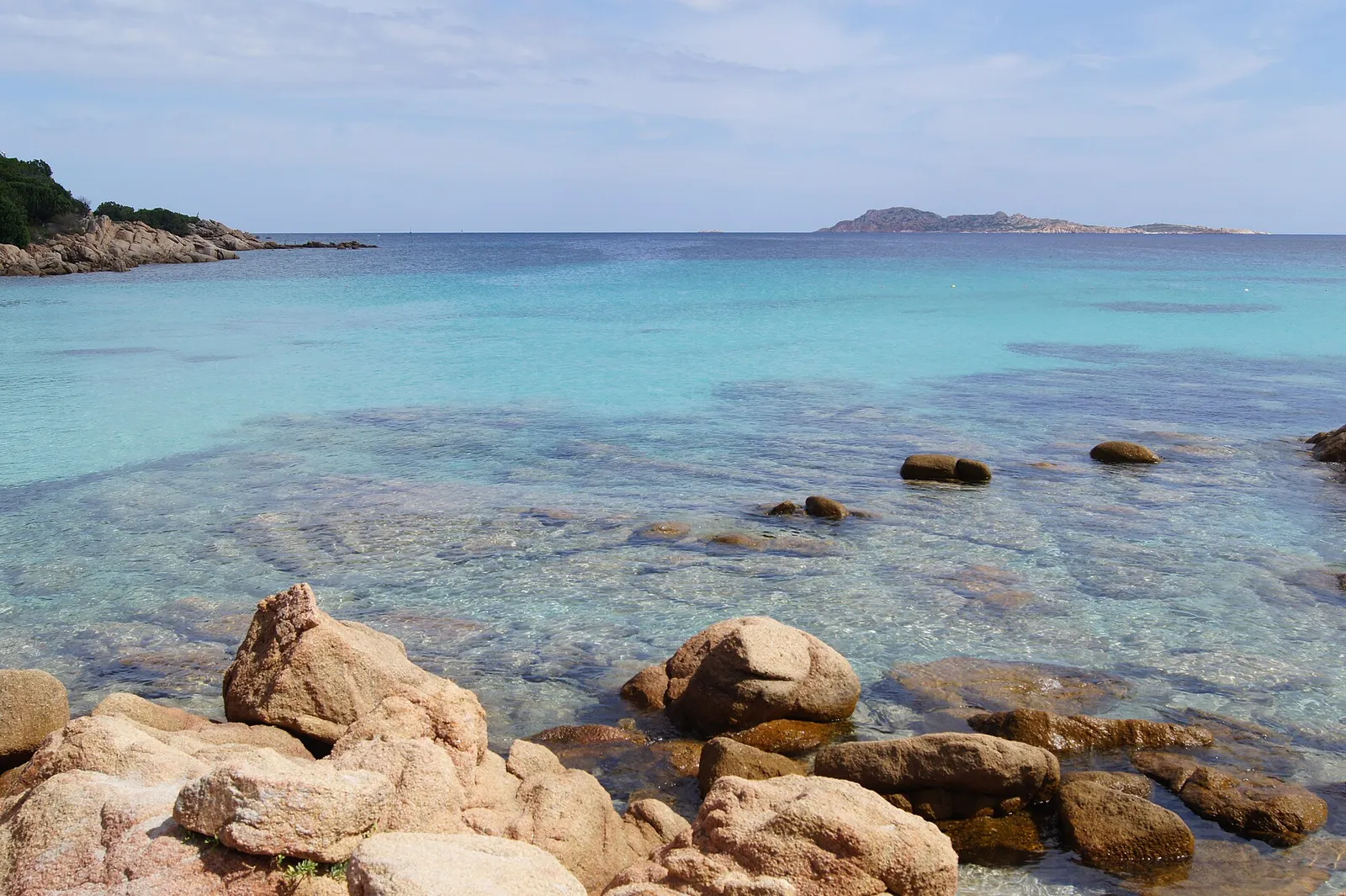 Havet vid Porto Cervo på Sardinien