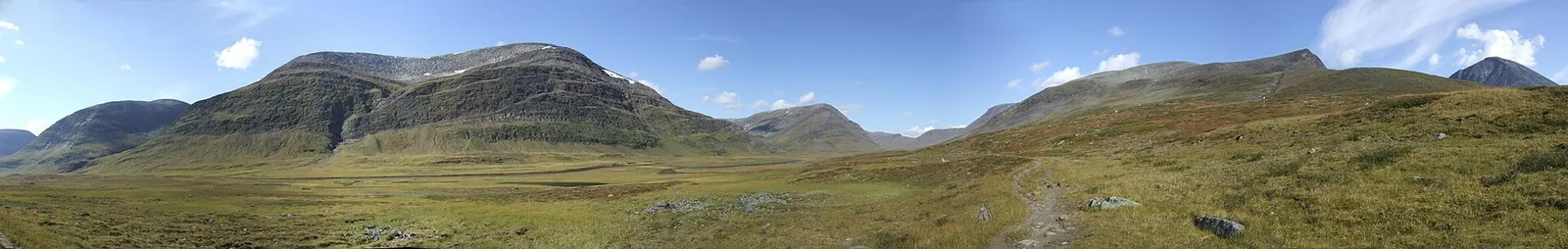 Kungsleden genom fjällandskap i Lappland