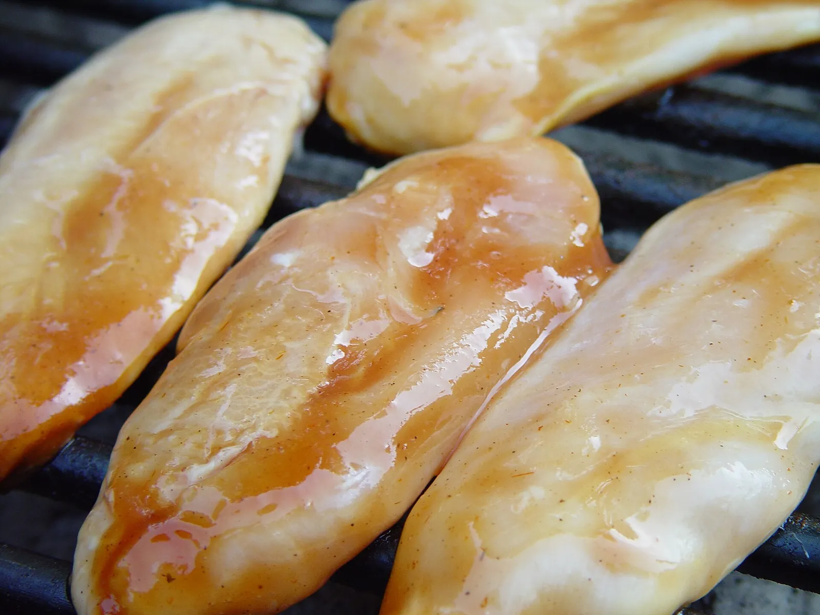 Kyckling som grillas