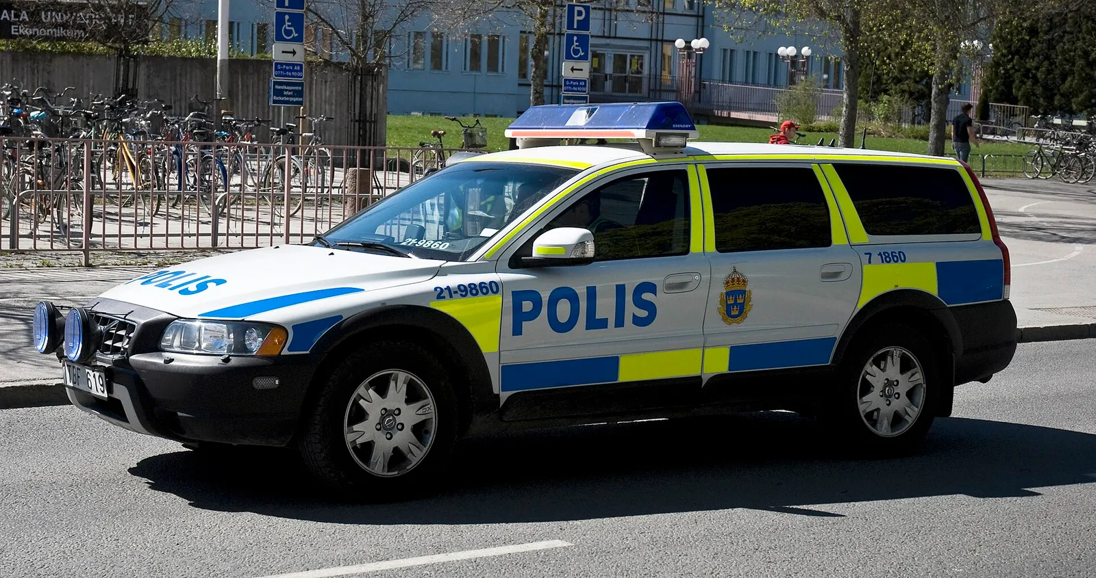 En svensk polisbil