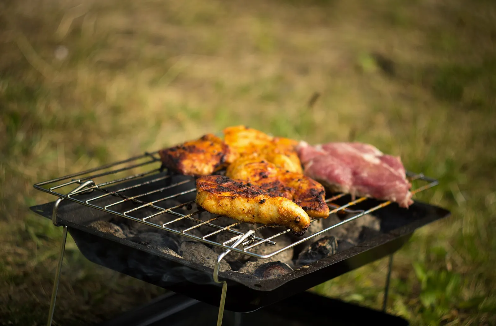 Kött på en grill