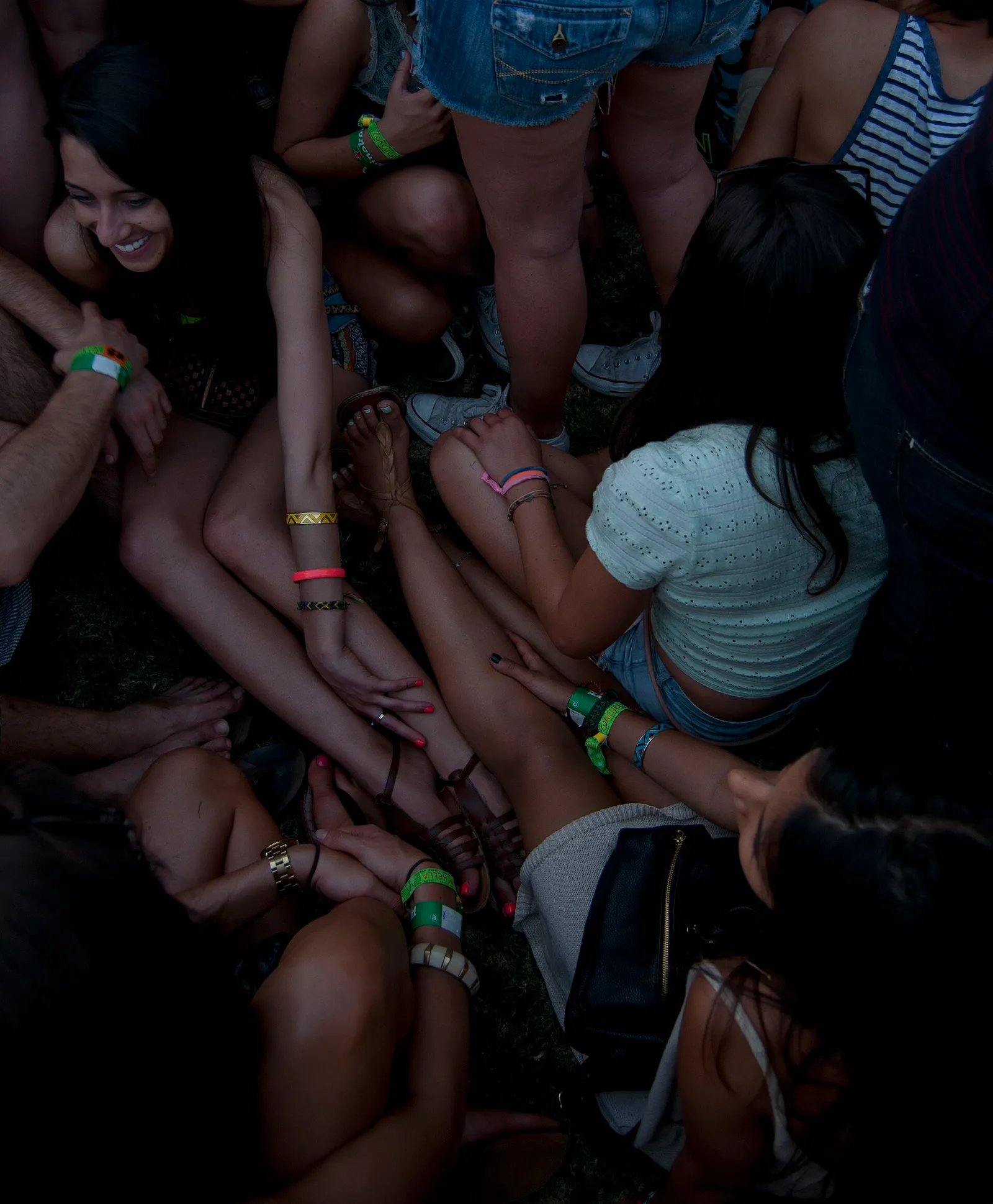 Publikhav framför scenen på Coachella