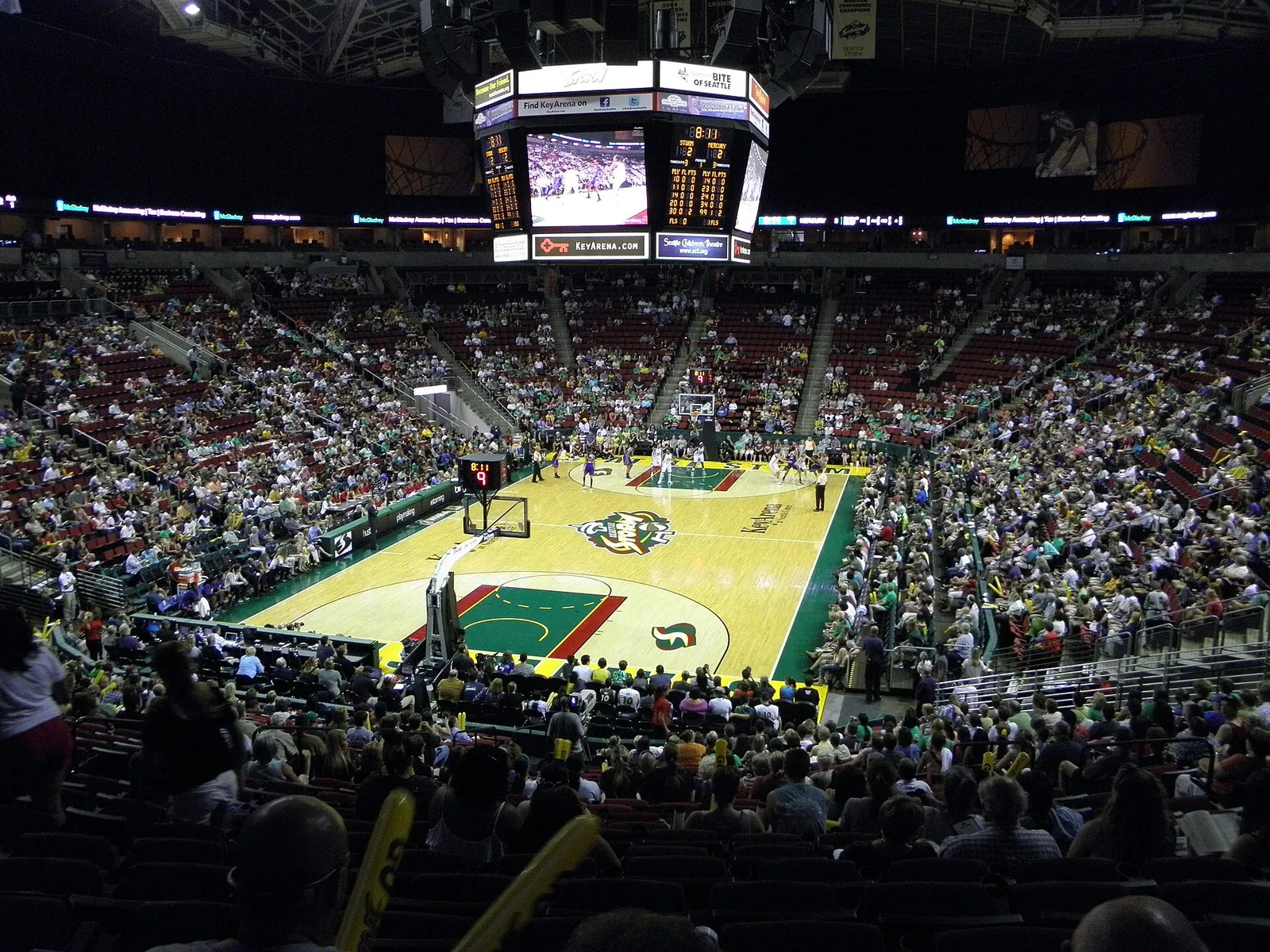 En WNBA-match mellan Seattle Storm och Phoenix Mercury