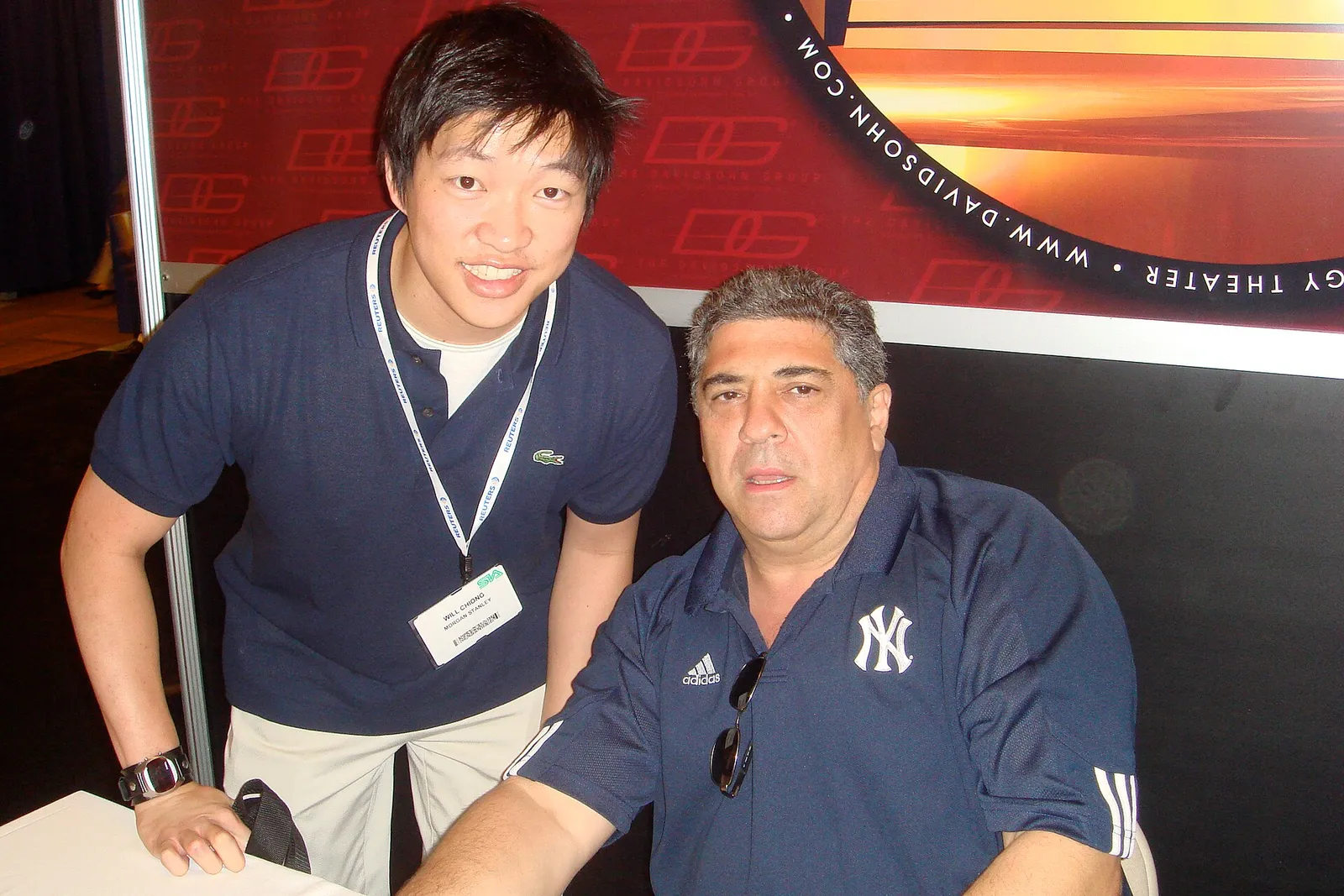 Vincent Pastore möter publik vid ett evenemang 2006
