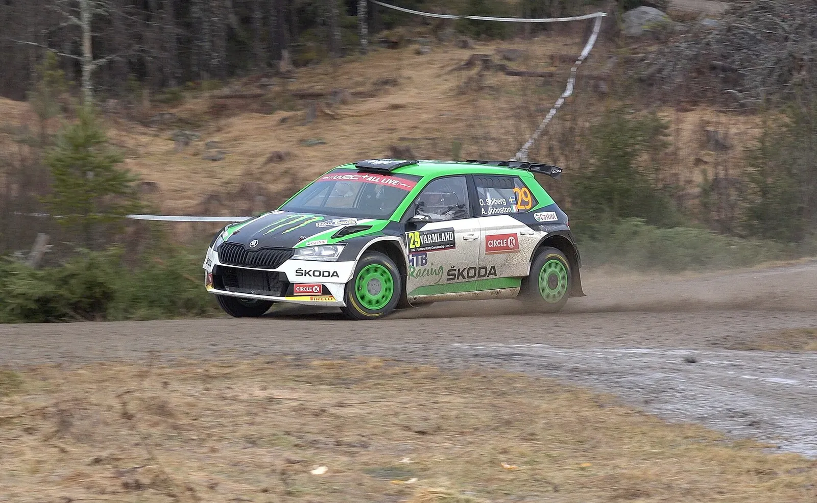 Oliver Solberg i rallybil under Svenska rallyt 2020