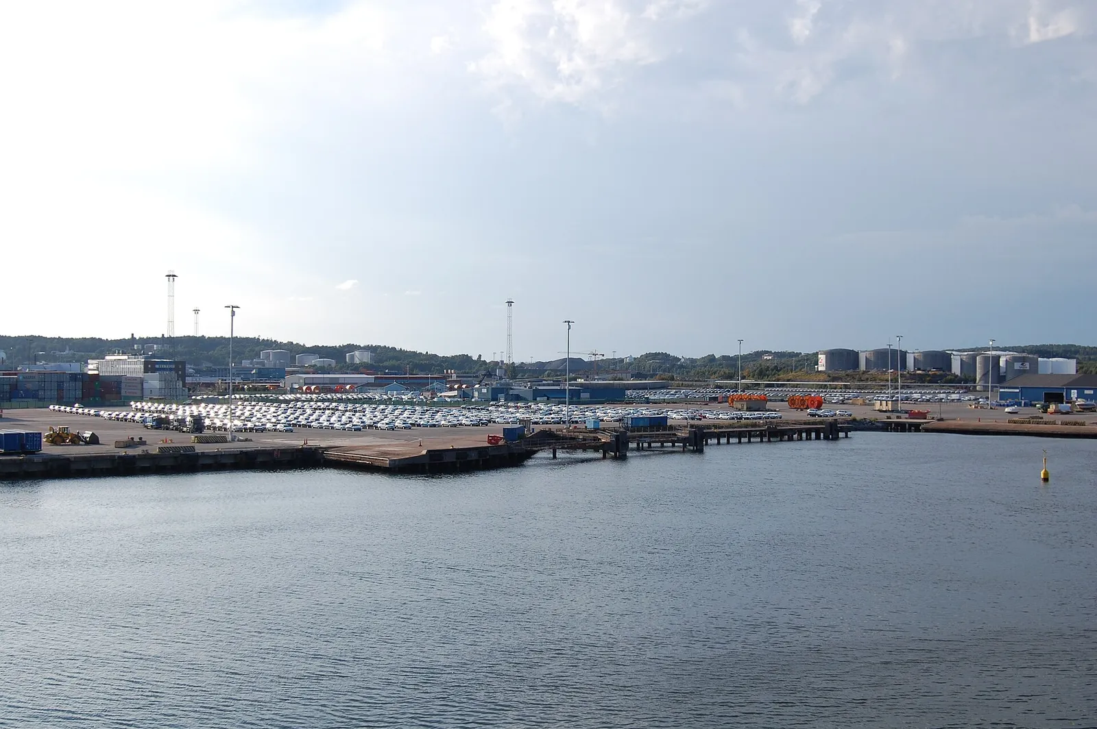 Arkivbild: bilar för export i Göteborgs hamn