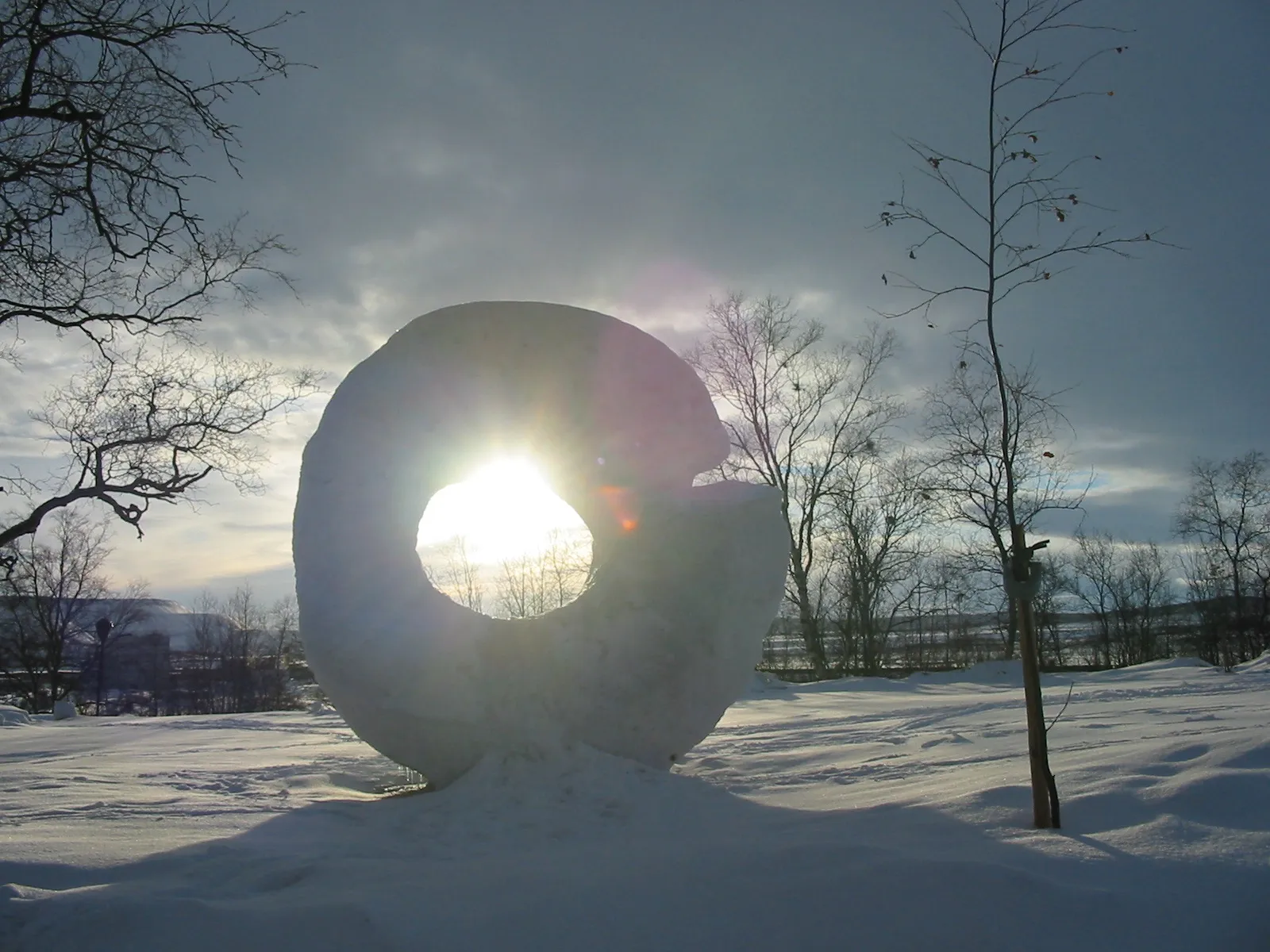 Snöskulptur i Kiruna i Norrbotten, arkivbild