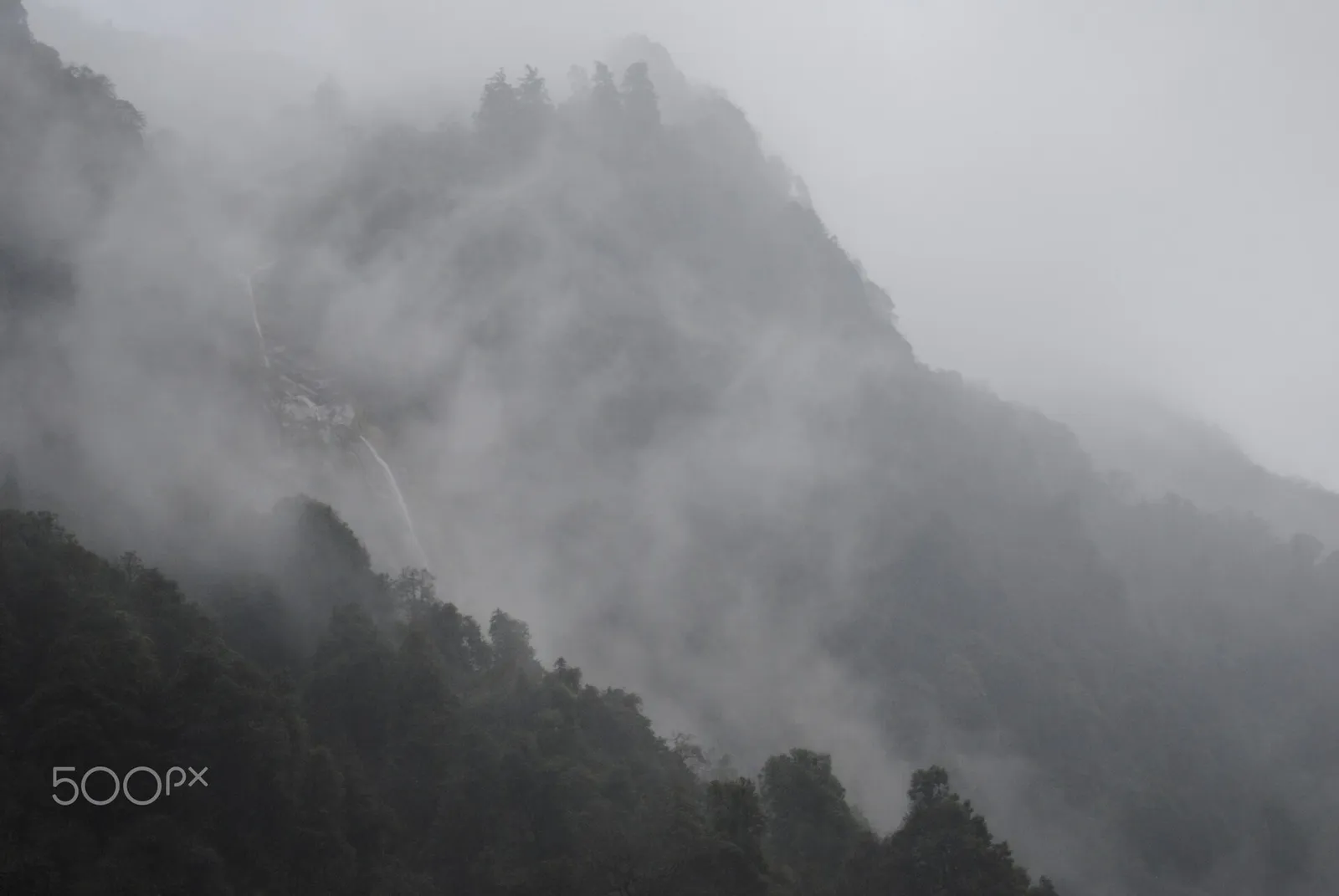 Arkivbild: bergslandskap i Nepal