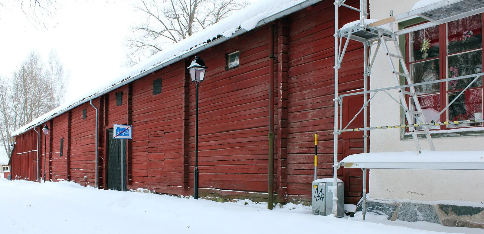 Rödmålad gård i Dalarna