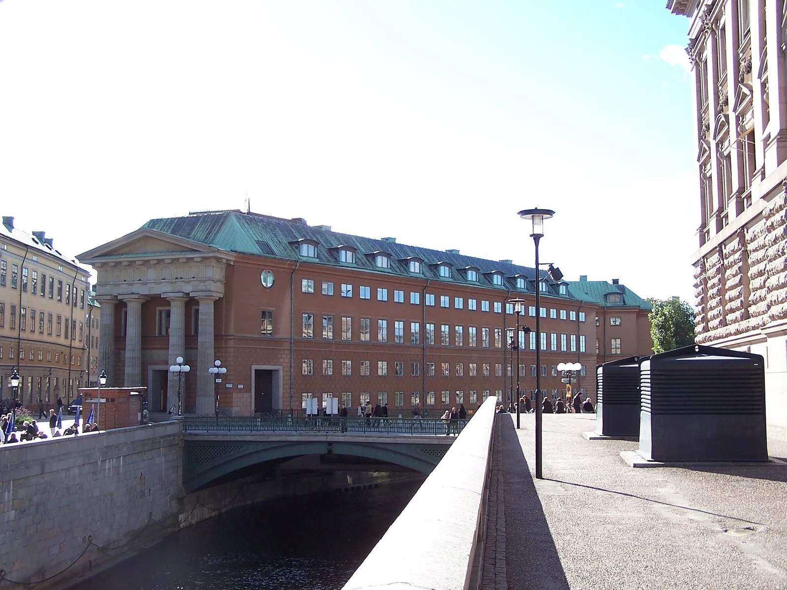Arkivbild: riksdagens ledamotshus i Stockholm