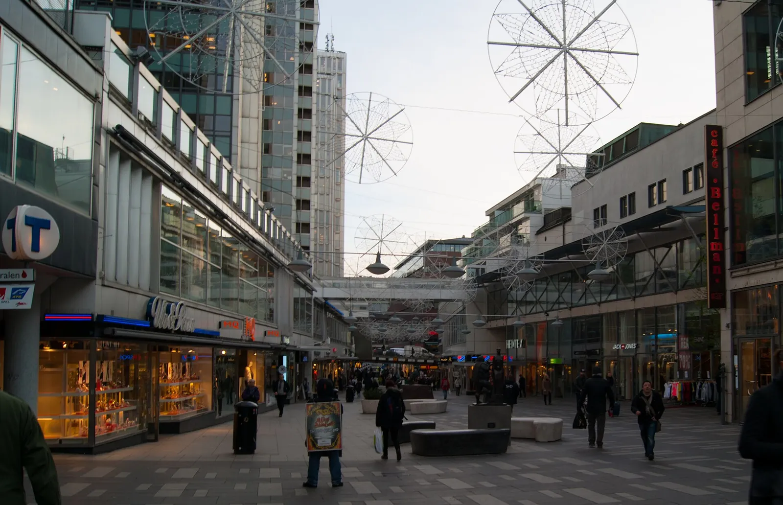 Gatuliv i Stockholm (genrebild)