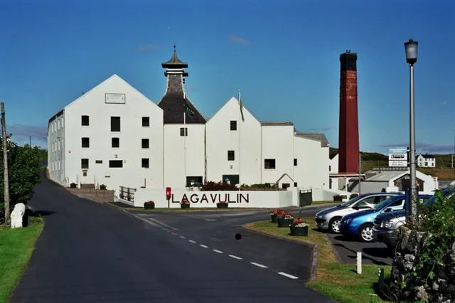 Lagavulins destilleri på Islay i Skottland